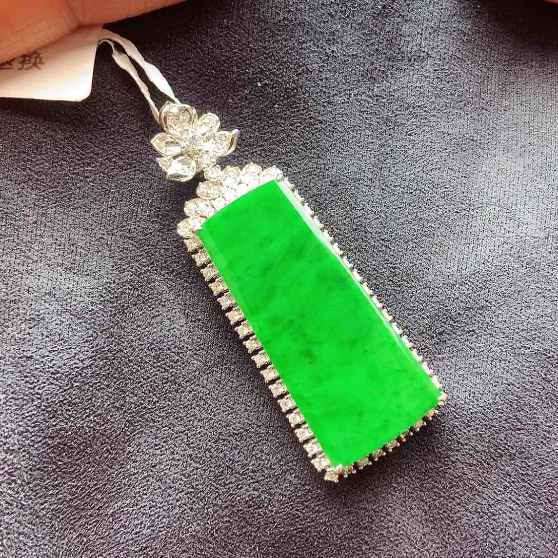 翡翠颈饰18K金镶嵌上新