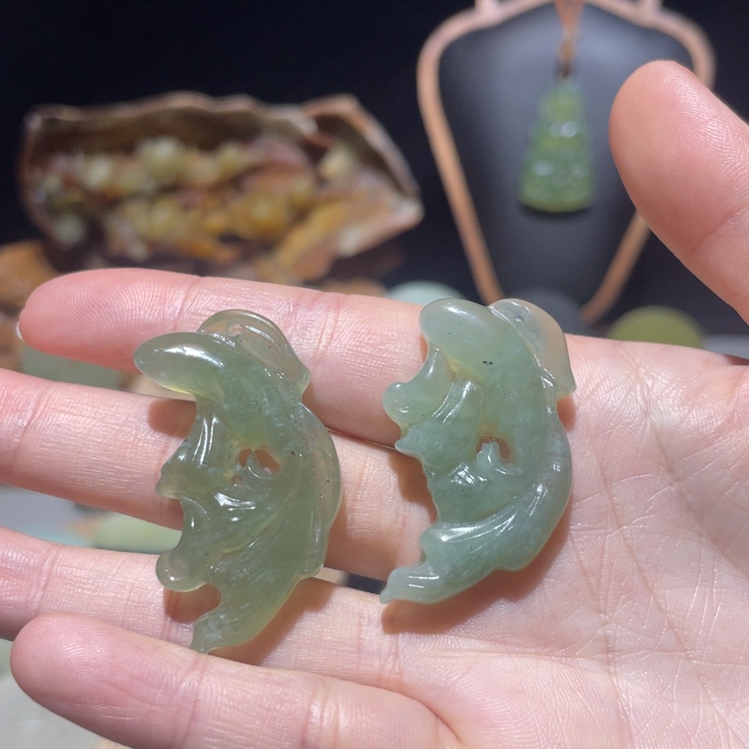 岫玉未镶嵌颈饰颈饰9