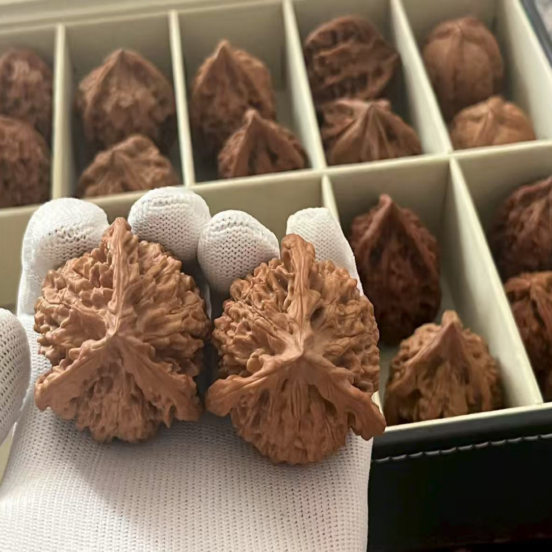 野生全品无修文玩核桃南疆石狮子头手把件盘玩佳品