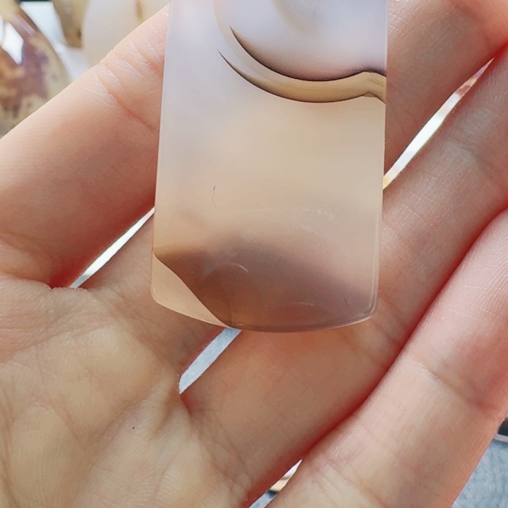 玛瑙/玉髓未镶嵌珠宝奇石