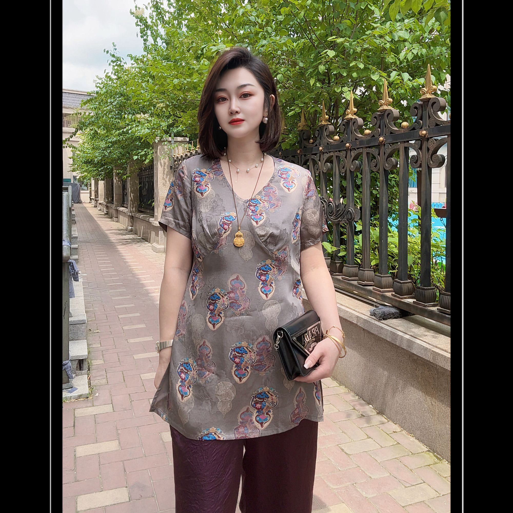 8153【紫气福禄】新中式夏季气质款重工提花V领宽松百搭上衣