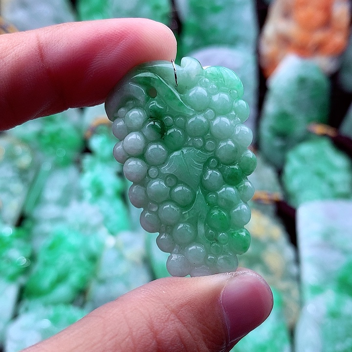 翡翠吊坠(不含链)未镶嵌