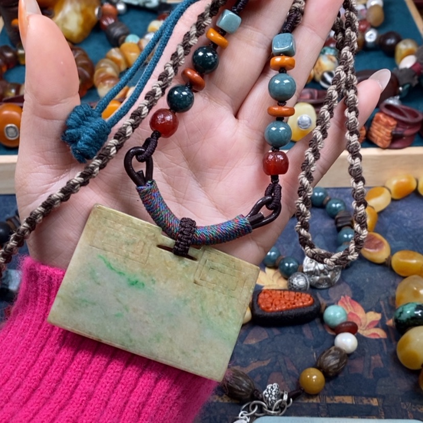 【闪购商品】翡翠颈饰未镶嵌项链