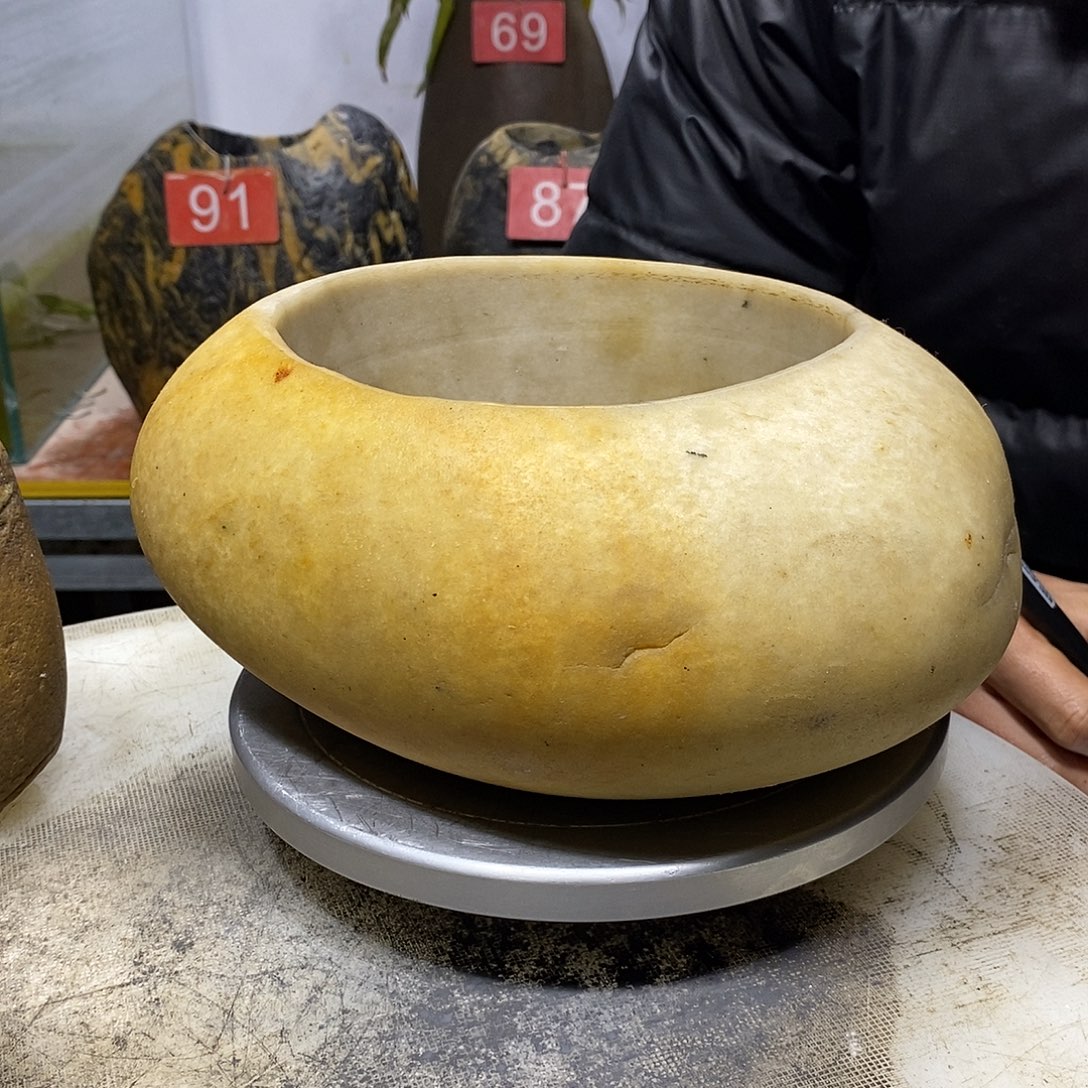 铭***计石头花瓶非常的漂亮