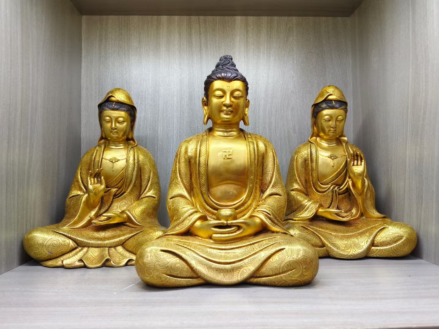 精铸紫铜鎏金西方三圣坐像 高30cm