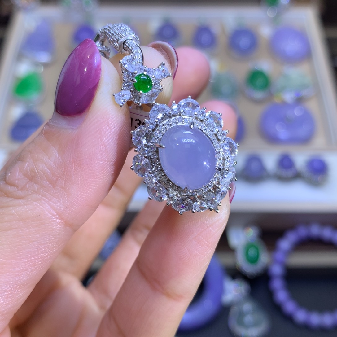 翡翠颈饰银S925镶嵌翡翠