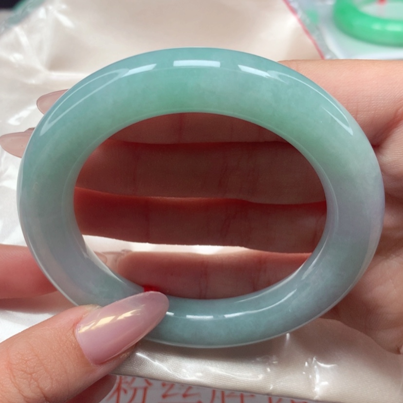 【闪购商品】翡翠手镯未镶嵌54圈