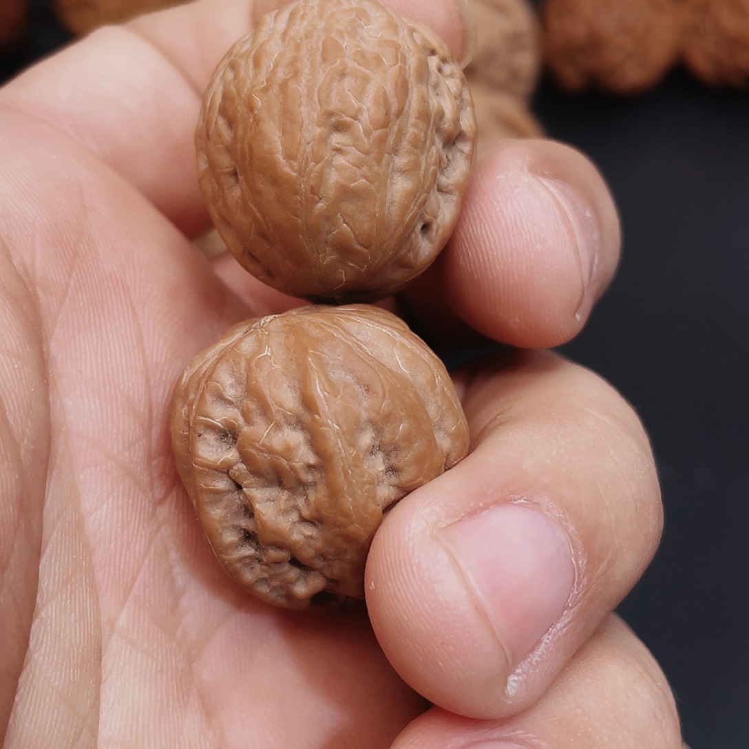 文玩核桃吊坠手年