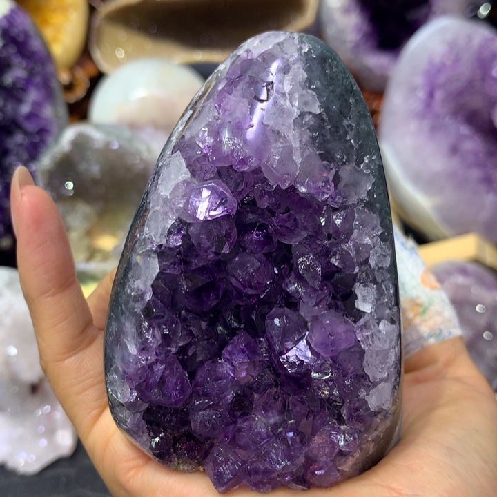 水晶大型摆件（非配饰）未镶嵌