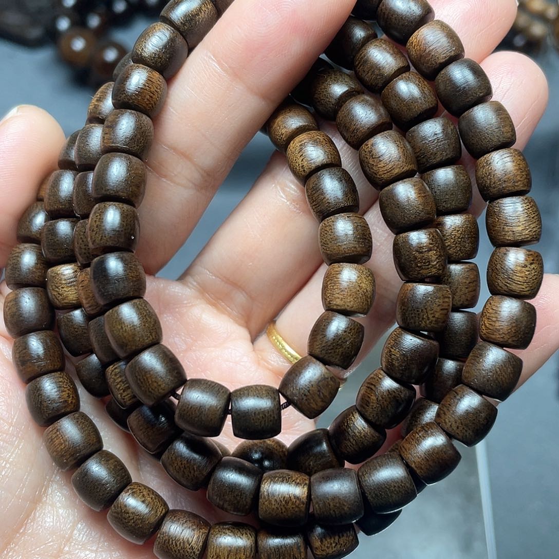 沉香手串芽庄白棋0.7