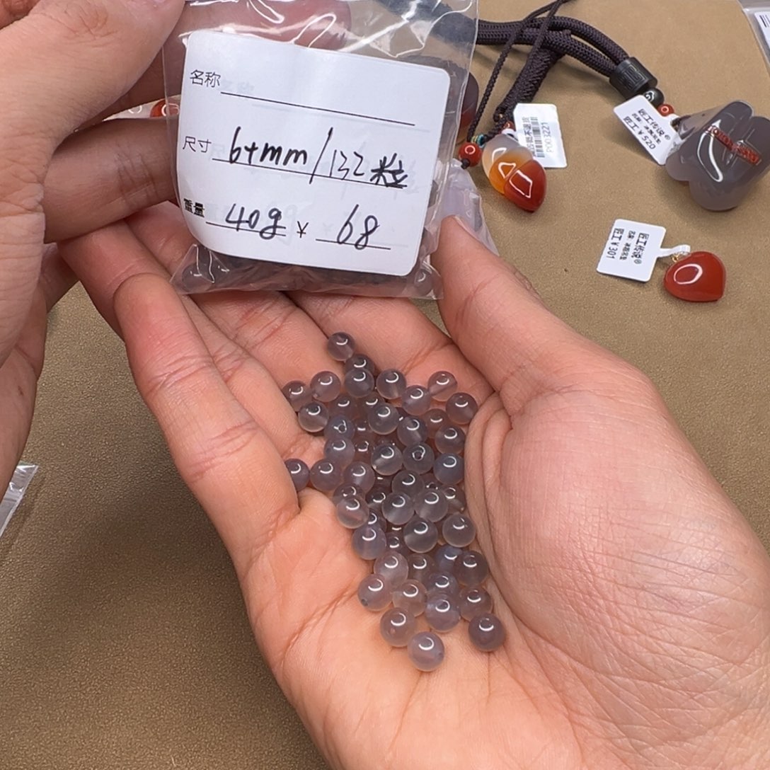 玛瑙/玉髓P002917荔枝冻黑冰散珠6+未镶嵌