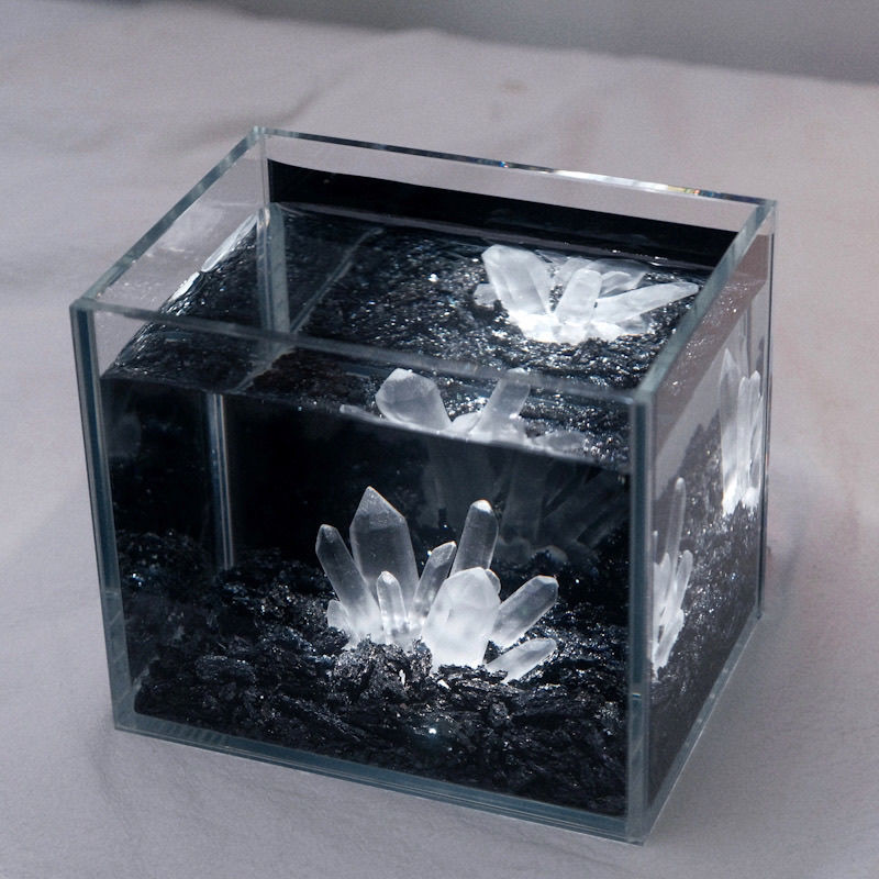 鱼缸造景微景观泰国斗鱼水晶柱仿真晶簇冰山华丽摆件办公装饰