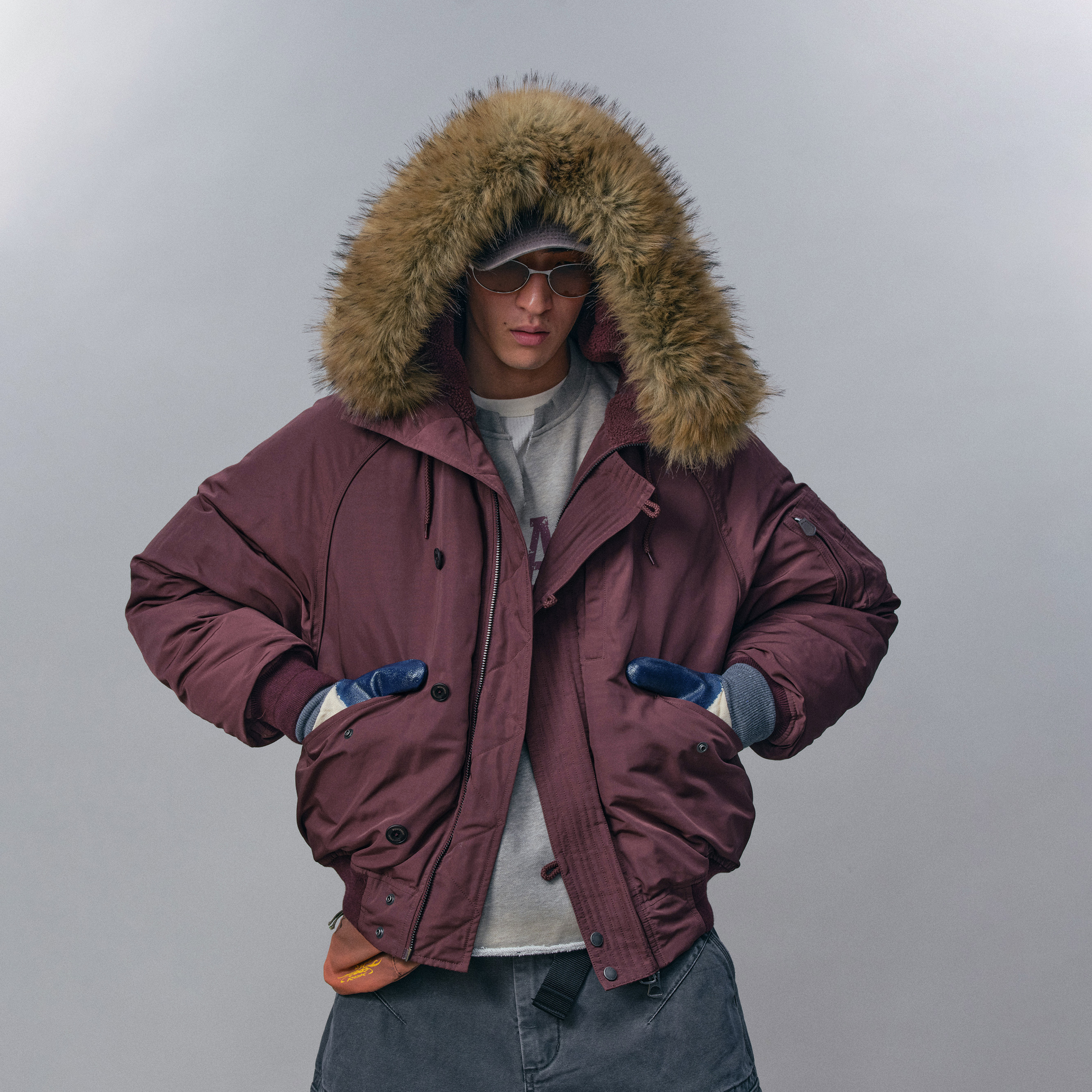 瞬时山野Monterest山系户外N2B可拆卸仿毛领羽绒服