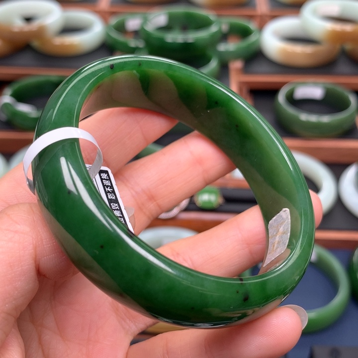 和田玉（碧玉）手镯未镶嵌59