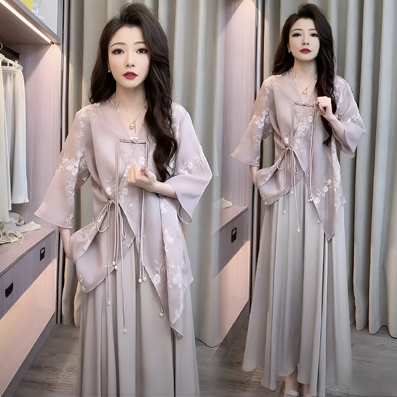 2025夏季新款法式新中式复古刺绣国风半袖仙气上衣半身裙两件套女