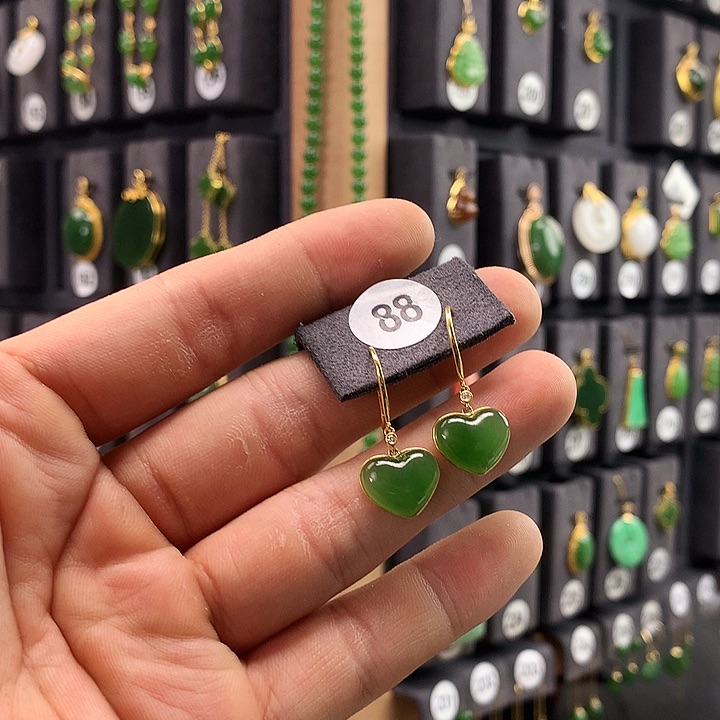 和田玉耳饰18K金镶嵌