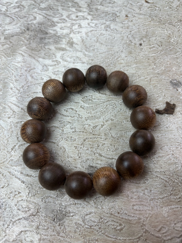 1.6单圈多样性发一沉香手串