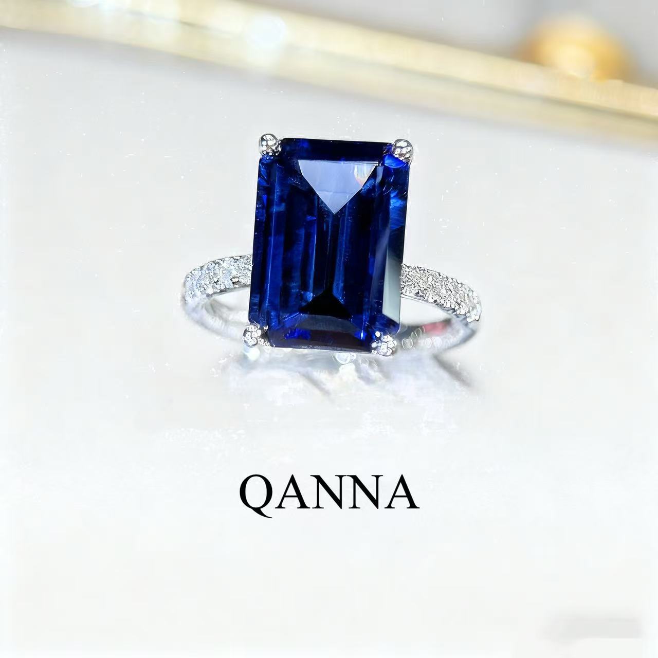 QANNA【蓝色大方形】【豪华戒臂】奢华轻奢百搭时尚钻石戒指AY