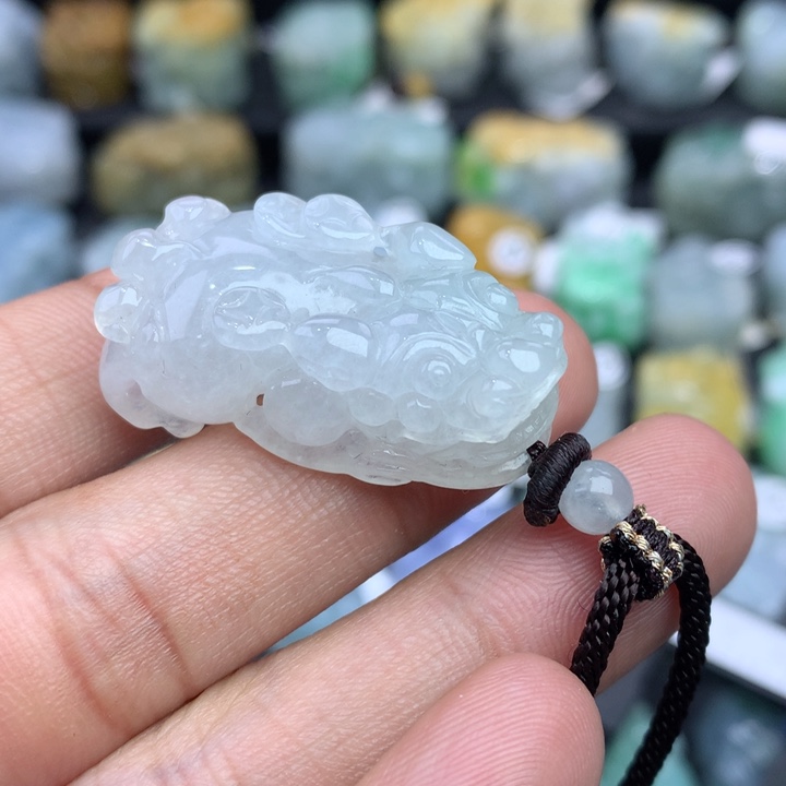 翡翠颈饰未镶嵌天然缅甸翡翠招财貔貅吊坠