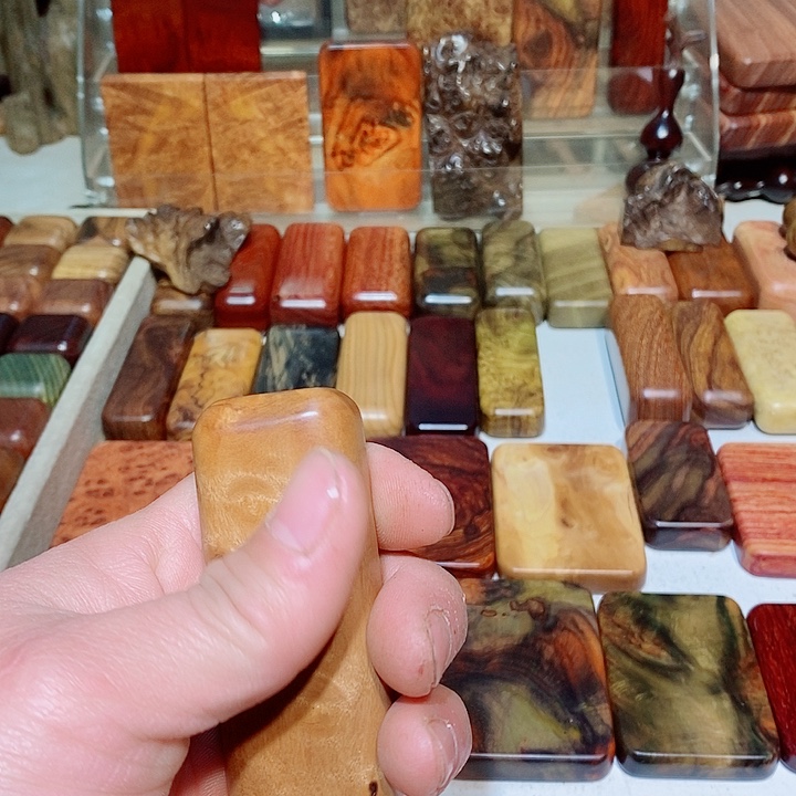 a***r香榧木木质把玩件58888