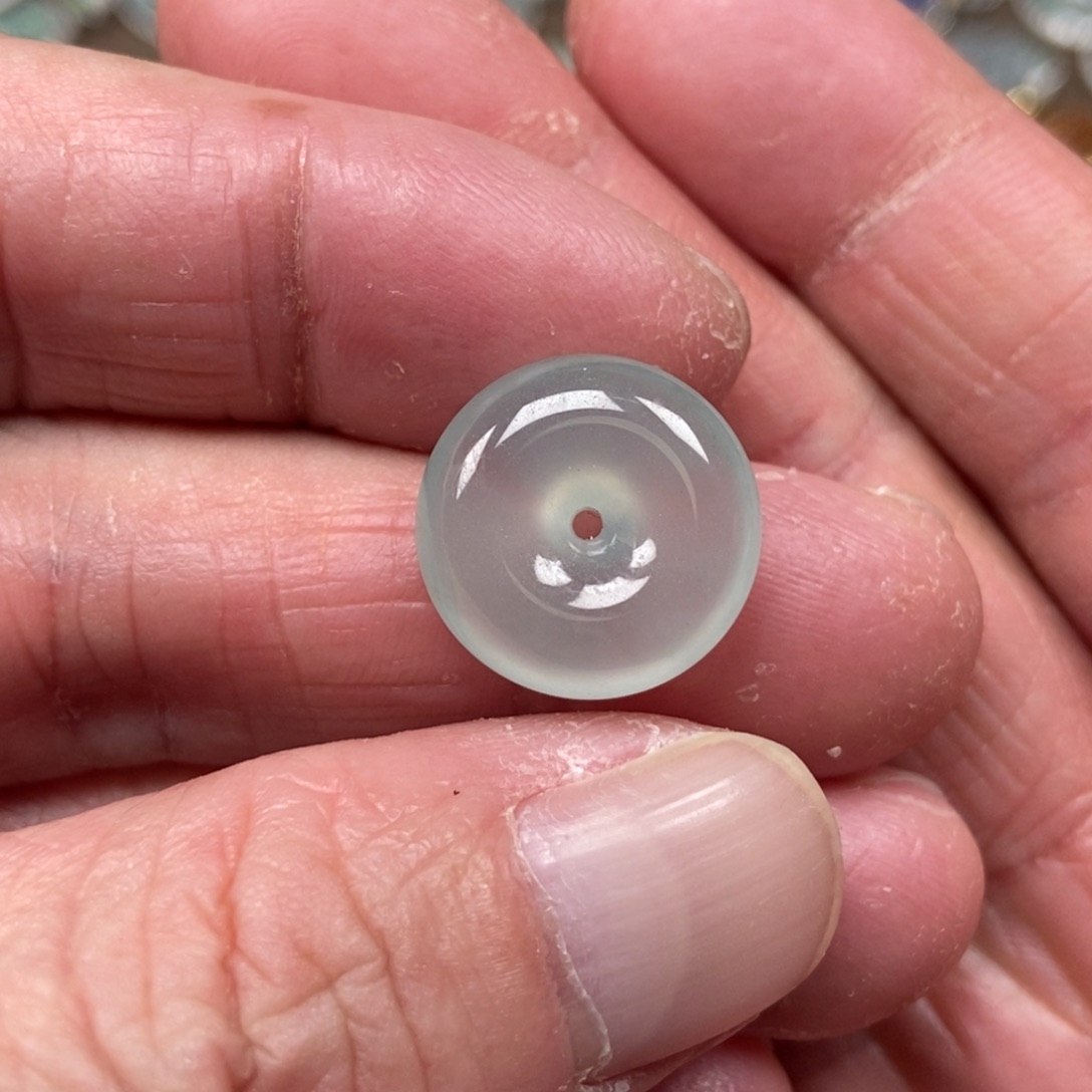 翡翠颈饰18K金镶嵌平安扣