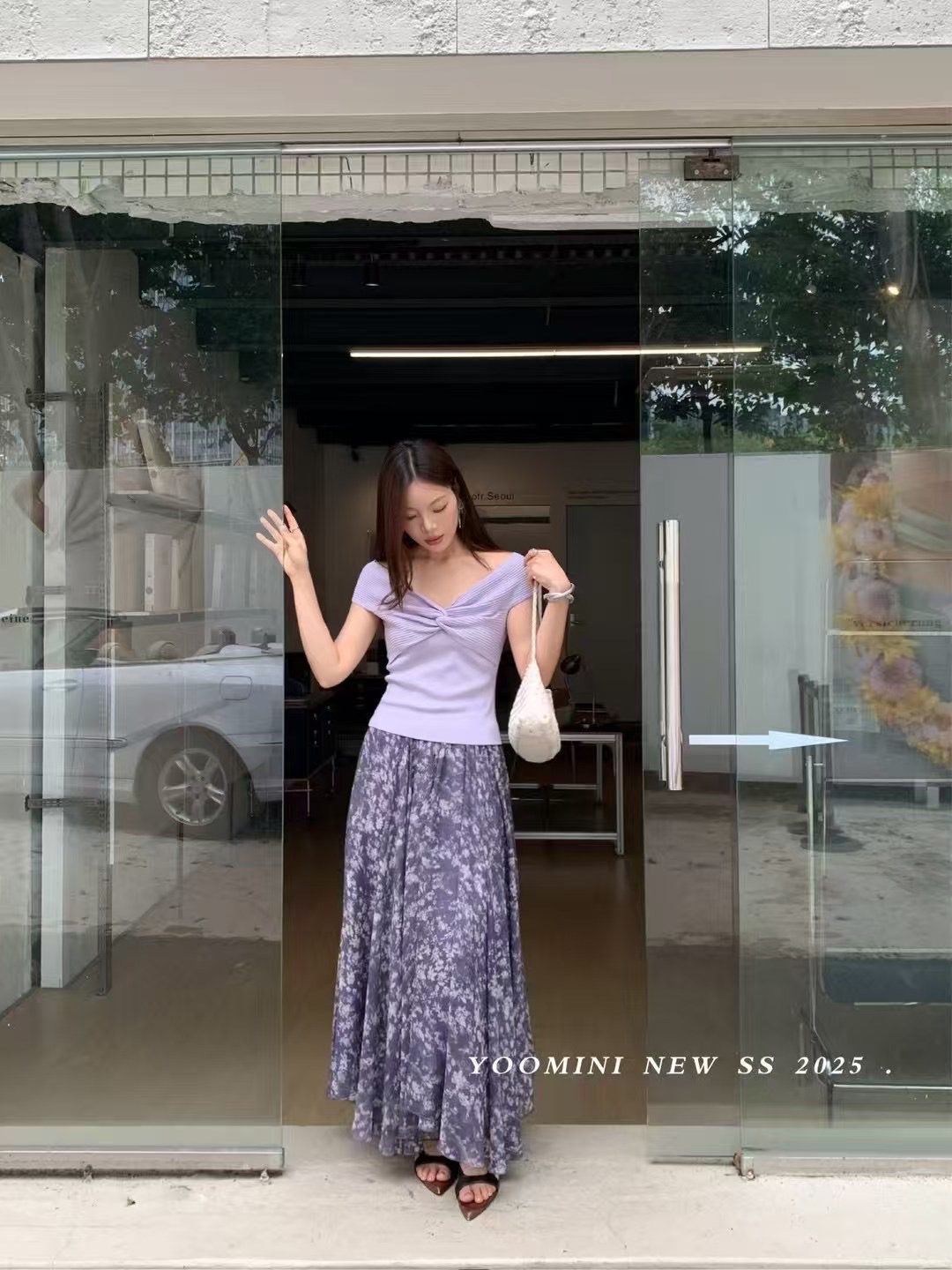 1号夏季减龄洋气紫色短袖与碎花半身裙女装穿搭