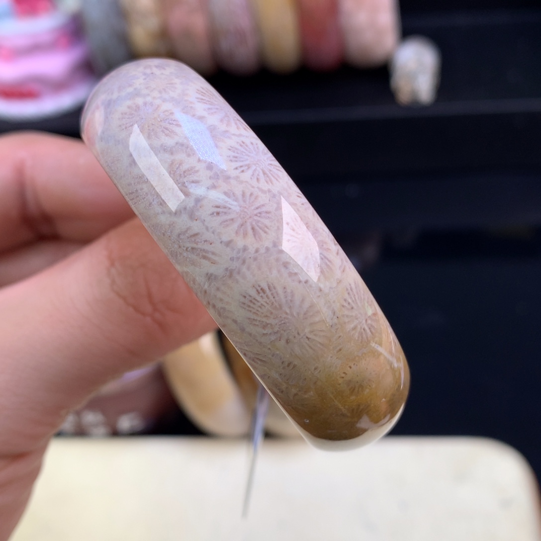 硅化珊瑚（珊瑚玉）未镶嵌颈饰94号51圈紫底调大花