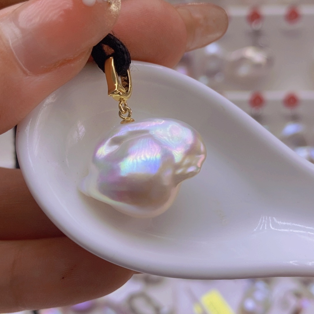 淡水珍珠未镶嵌吊坠(赠链)