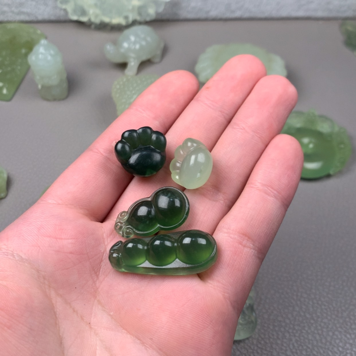 【闪购商品】蛇纹石玉未镶嵌岫玉