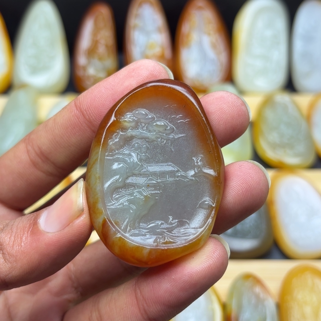 和田玉未镶嵌颈饰