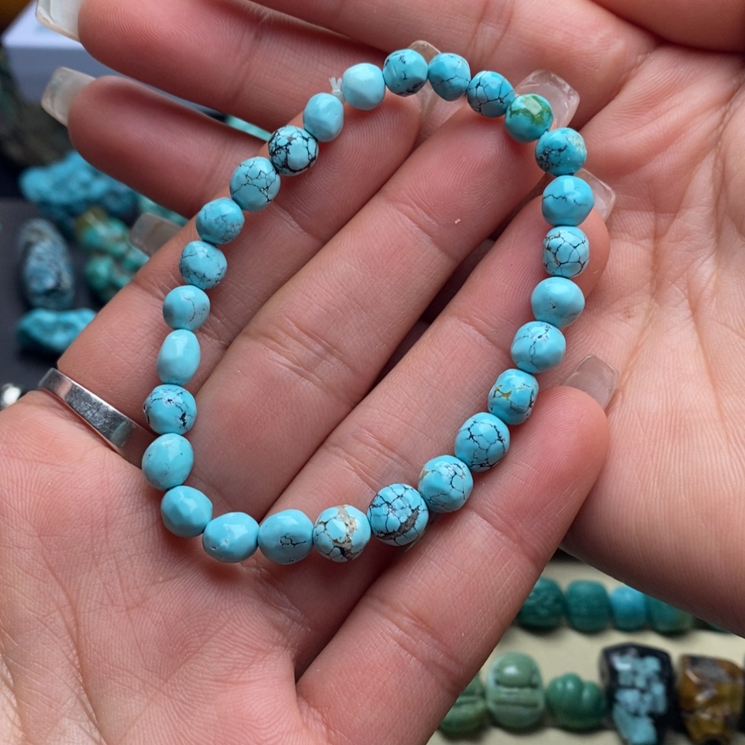 绿松石未镶嵌珠宝奇石