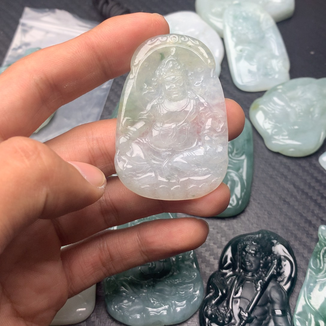 回***天翡翠未镶嵌颈饰缅甸天然翡翠a货