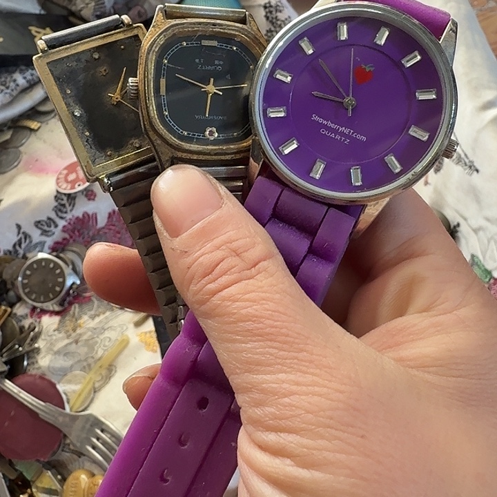 嗜***好扇子chfjdjdjddjdjd