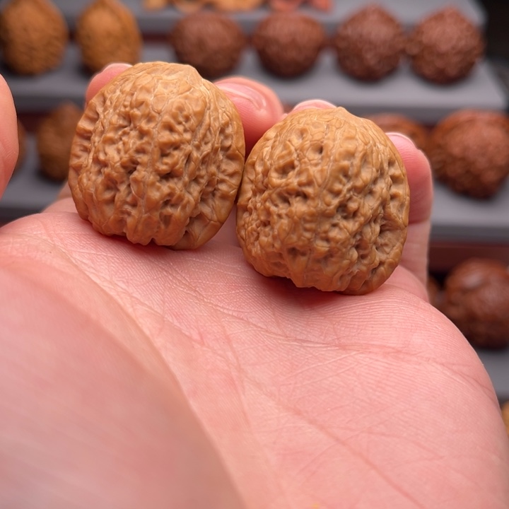 文玩核桃吊坠大枣 30