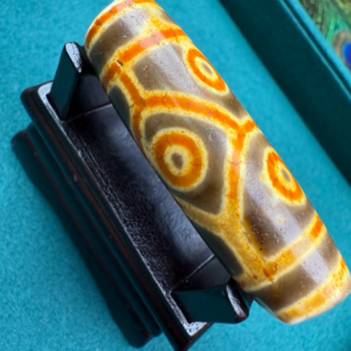 藏系九眼美珠子 