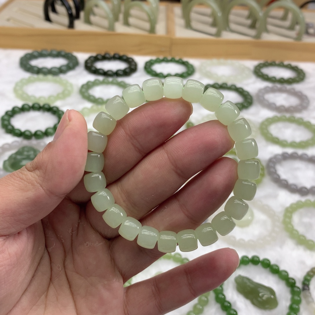 和田玉未镶嵌手串（直切冰晴水9）