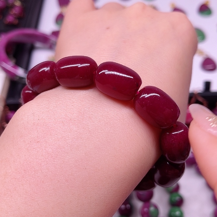 红宝石手串未镶嵌