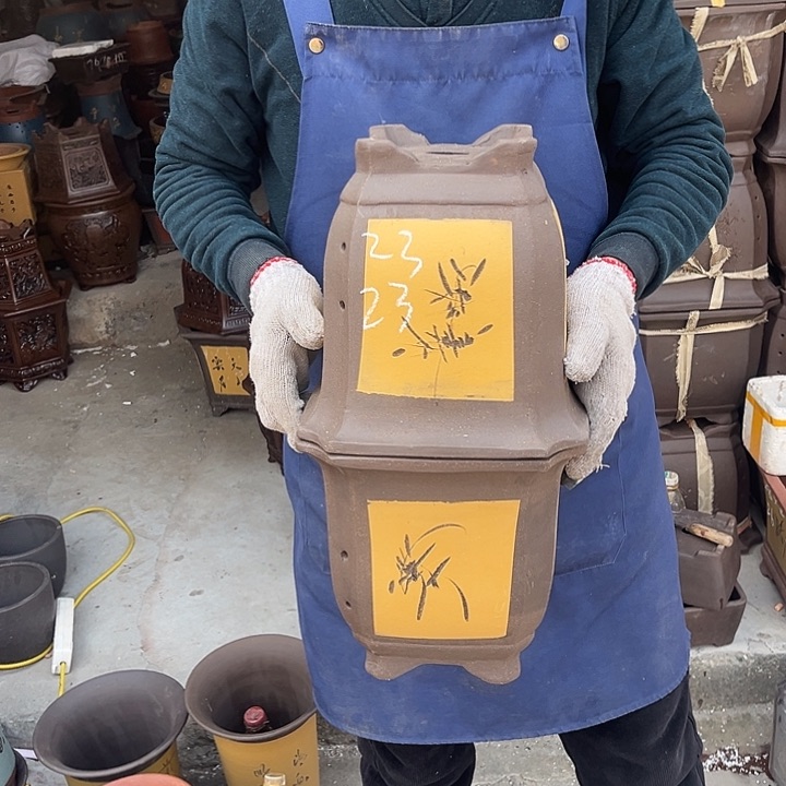 紫砂紫砂花盆和小盆栽