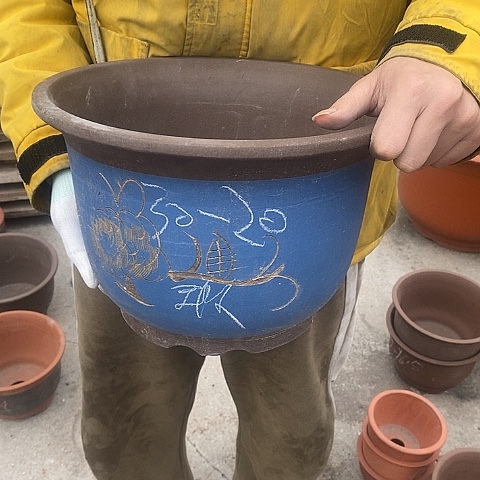 紫砂中国宜兴紫砂花盆，