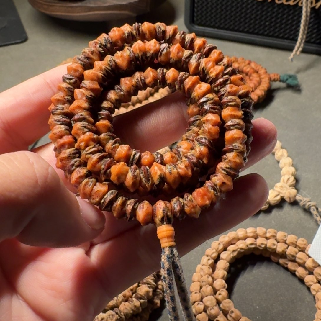 柏香籽/百香籽手串一***头