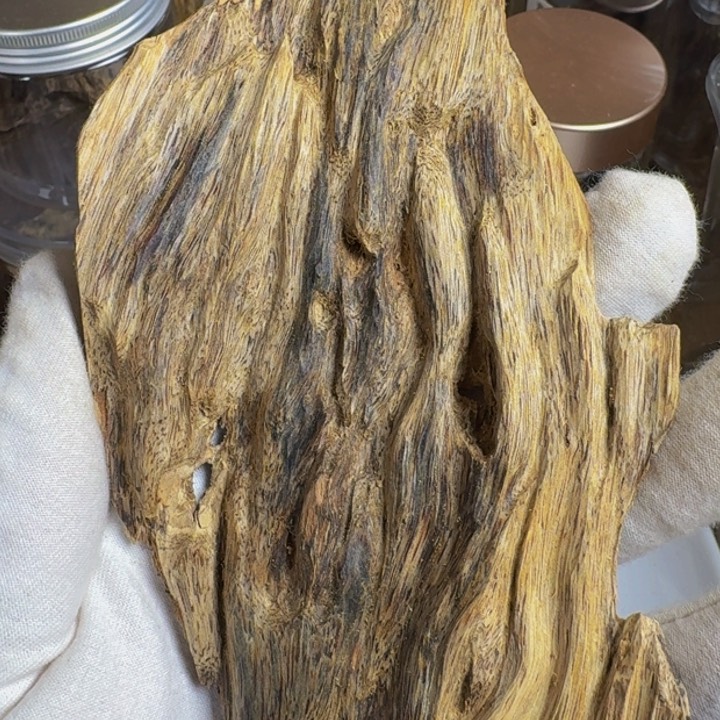 沉香沉香木制品一**舟百年虎斑棋39.5克