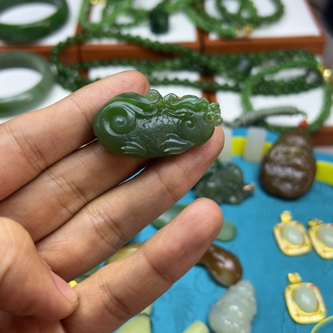 【闪购商品】和田玉（碧玉）挂件未镶嵌?*徐