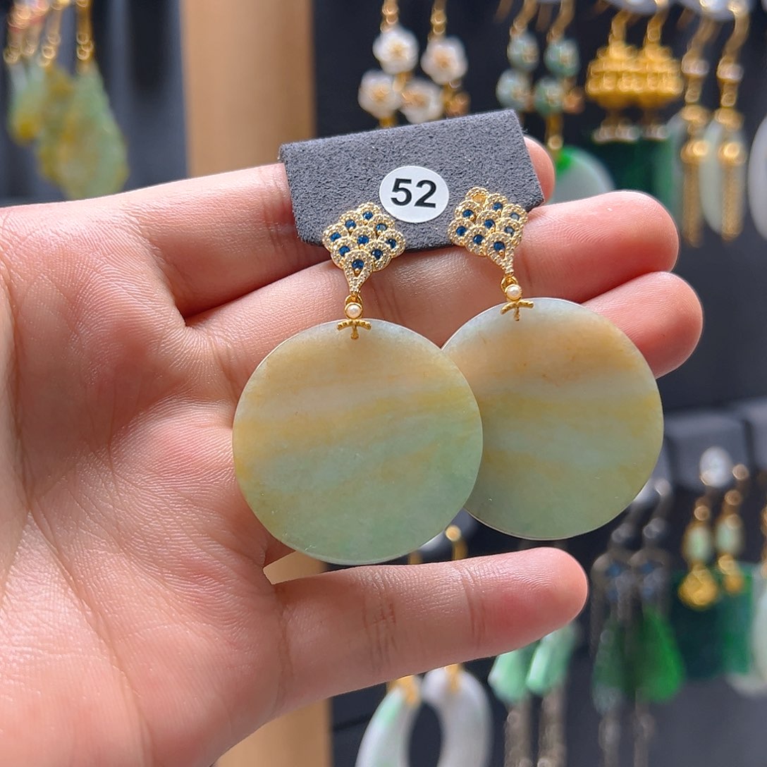 未镶嵌翡翠耳饰翡翠