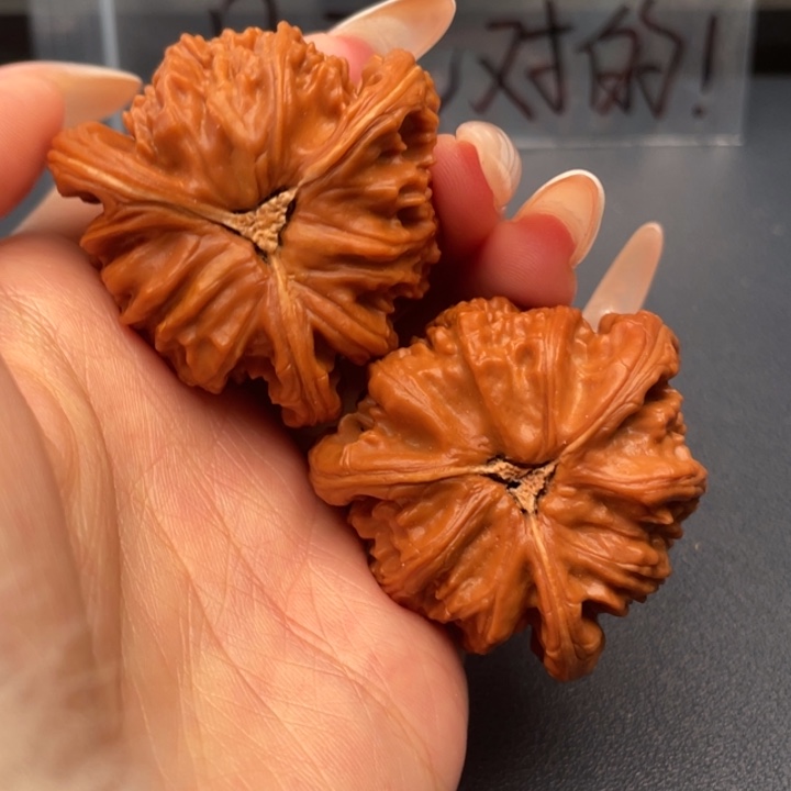 孩***爹吊坠文玩核桃白狮子