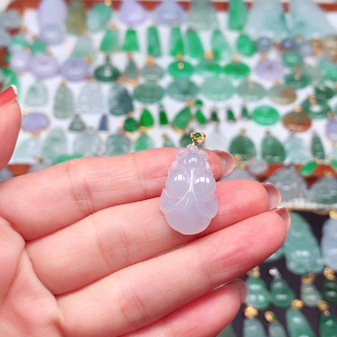 翡翠颈饰18K金镶嵌天然翡翠A货