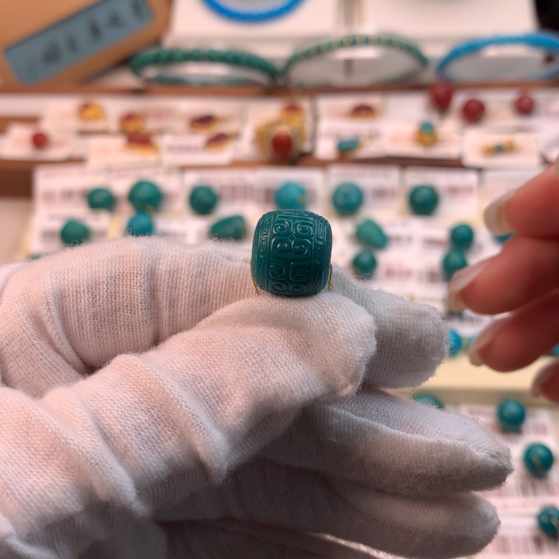 绿松石未镶嵌配饰凡