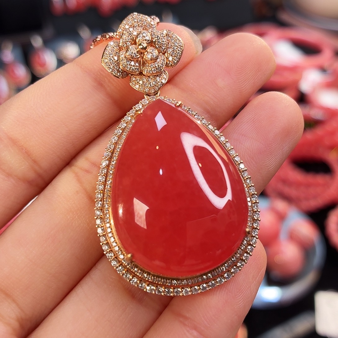 菱锰矿（红纹石）18K金镶嵌吊坠(不含链)