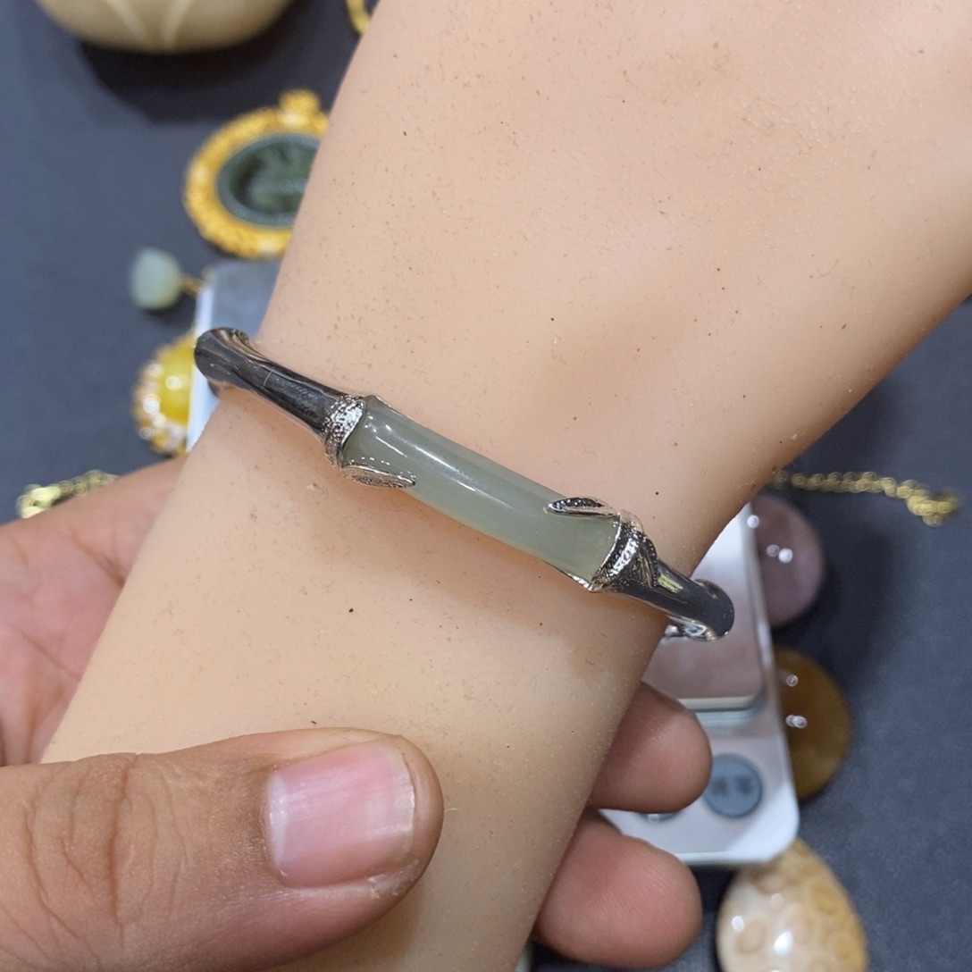 和田玉手镯银S925镀金镶嵌