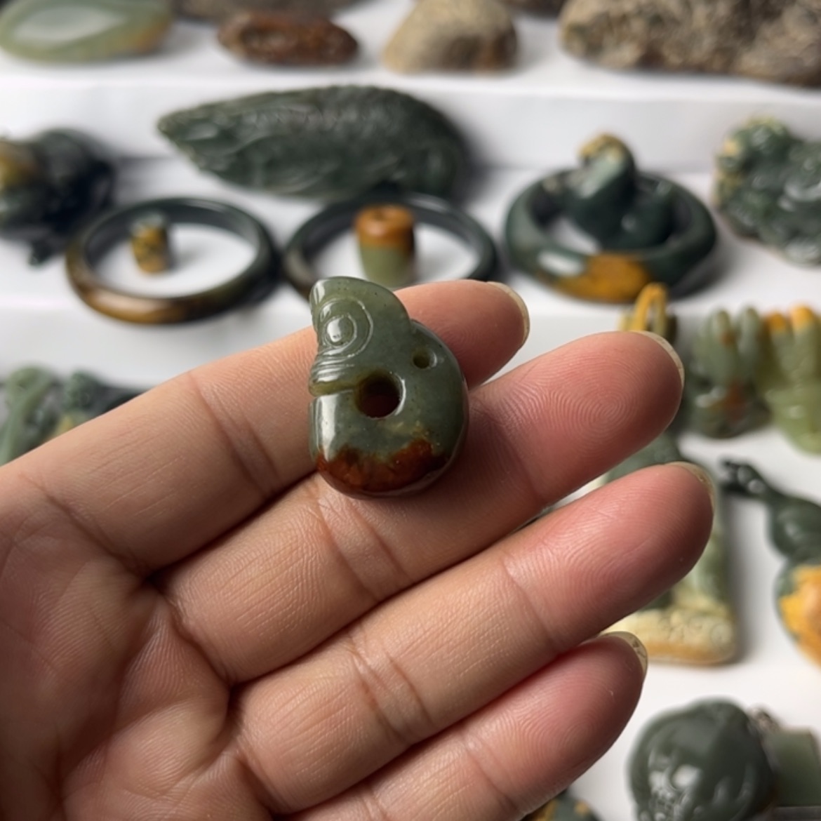 【闪购商品】岫岩河磨玉（透闪石质玉）挂件未镶嵌过****！