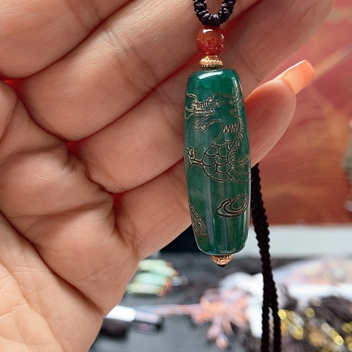 玛瑙/玉髓颈饰合金